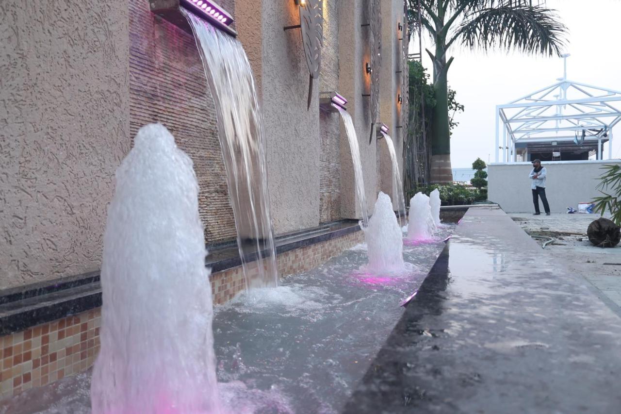 Pride Hotel Bhopal Buitenkant foto